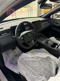 بي واي دي Qin Plus